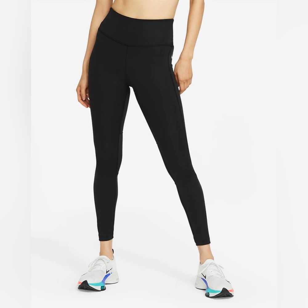 Nike woman size med epic fast tight fit crop leggings